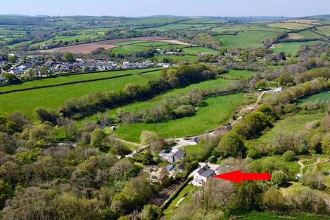 Nanstallon PL30 4 bed cottage for sale