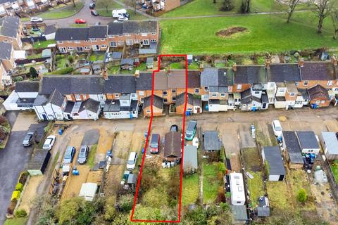 Coronation Avenue, Kettering NN14 4 bed terraced house for sale