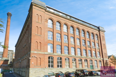 Waterhouse Way, Stockport, SK5 2 bed flat for sale