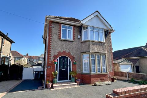 Balmoral Road, Morecambe 3 bed detached house for sale