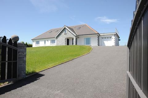 Meinciau, Kidwelly SA17 4 bed detached bungalow for sale
