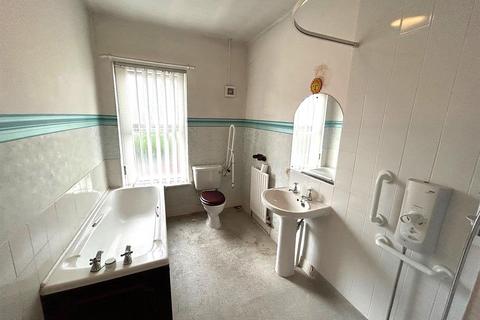 Wigan Road, Leigh 2 bed terraced house for sale