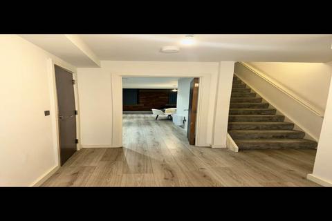 Conditioning House, Cape Street, 2 bed flat for sale