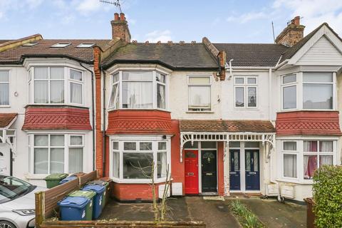 Sussex Road, Harrow's County Roads 1 bed flat for sale