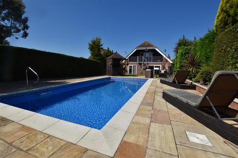 Holmes Lane, Bilton, Hull 5 bed detached house for sale