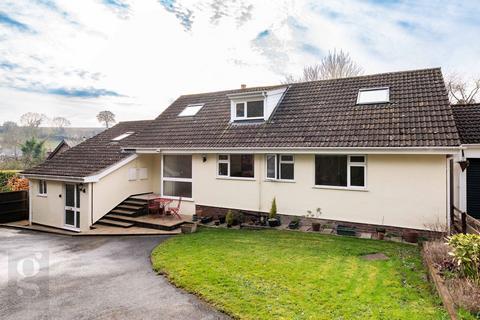 4 Bed Detached with 2 Bed Annexe –... 6 bed detached house for sale