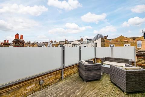 Ingelow Road, London 2 bed maisonette for sale