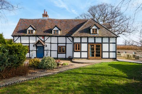 Bradnocks Marsh Lane... 4 bed detached house for sale