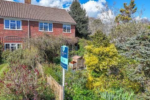 Burley Road, Winkton, Christchurch, BH23 3 bed semi