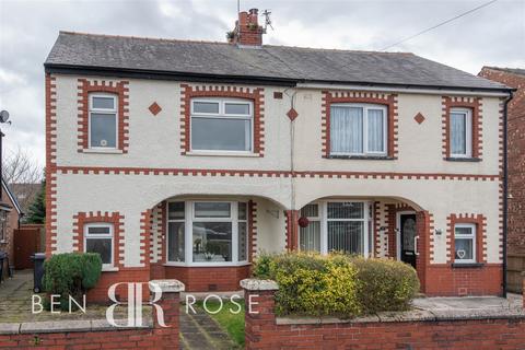Highfield Avenue, Farington, Leyland 3 bed semi