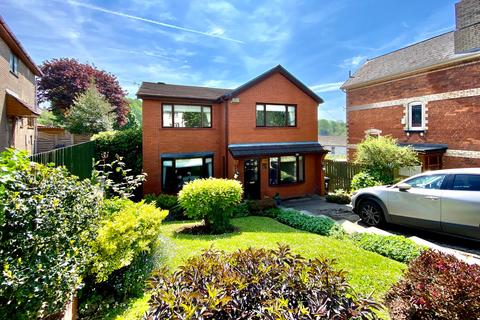 Victoria Avenue, Newport NP19 3 bed detached house for sale