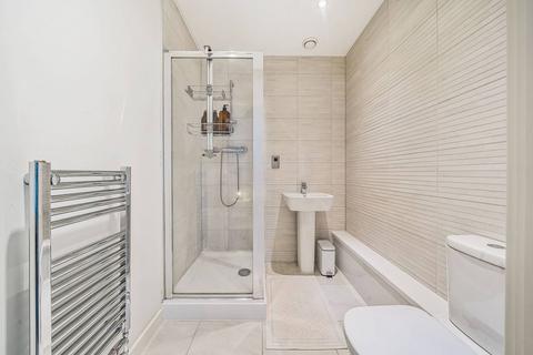 Cowan House, Greenwich, London, SE10 2 bed flat for sale