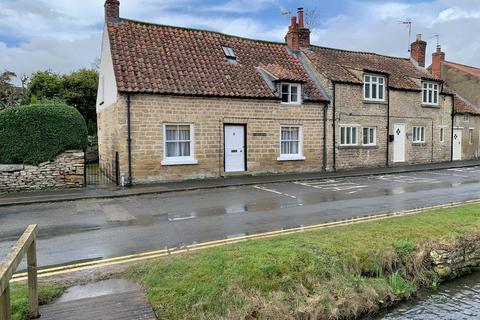 Maltongate, Thornton le Dale, Pickering 3 bed end of terrace house for sale