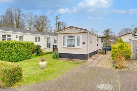 Willow Way, St. Ives, Cambridgeshire... 1 bed park home for sale