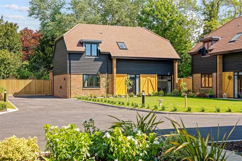 Kings Mill Lane, South Nutfield... 4 bed detached house for sale