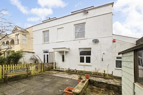 Somerset Place, Plymouth PL3 1 bed ground floor flat for sale