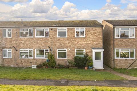 Sutton Close, Tring 2 bed maisonette for sale