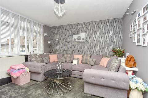 Knowle Avenue, Bexleyheath, Kent 4 bed semi