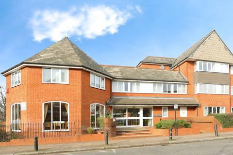 Balcon Court, Ealing W5 1 bed apartment for sale