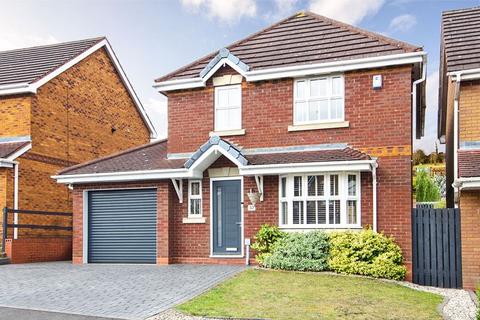 Watermint Close, Cannock WS12 4 bed detached house for sale