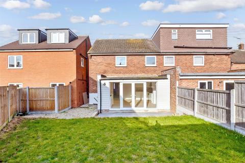 Cripsey Avenue, Ongar, Essex 3 bed semi