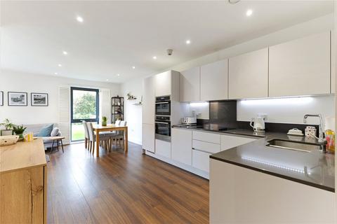 Pipit Drive, Putney, London, SW15 2 bed apartment for sale