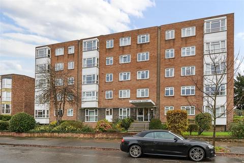 Adelaide Road, Surbiton Studio for sale