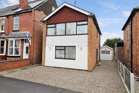 Vine Street, Kidderminster... 3 bed detached house for sale