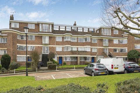 Hanger Green, London, W5 2 bed apartment for sale