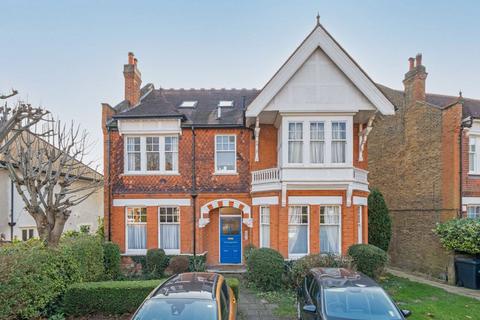 Marchwood Crescent, London W5 2 bed flat for sale