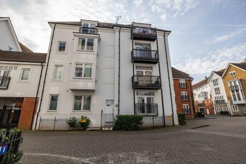 Old Watling Street, Canterbury, CT1 2 bed flat for sale