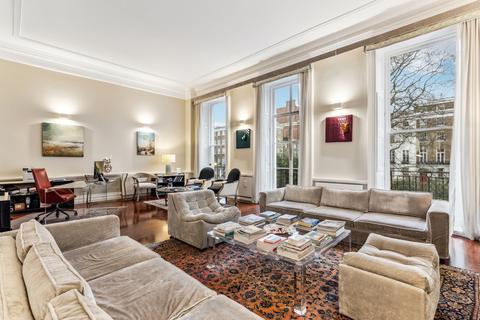 Bryanston Square, London W1H 3 bed flat for sale