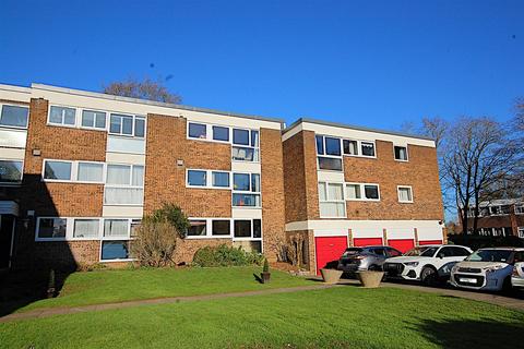 Northcotts, Old Hatfield 2 bed ground floor flat for sale