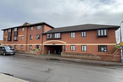 The House Martins, Cage Lane... 2 bed ground floor flat for sale