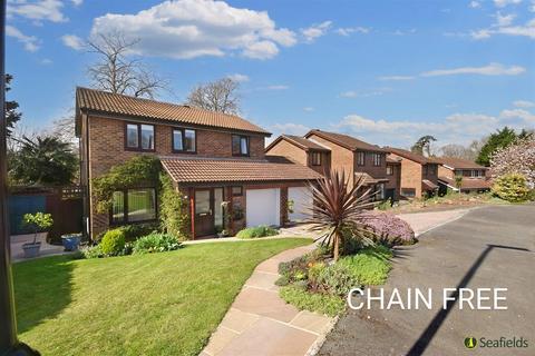 Brookfield Gardens, Ryde, PO33 3NP 4 bed detached house for sale