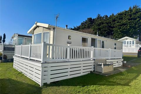 Seabreeze, Shorefield Park, Near... 2 bed park home for sale
