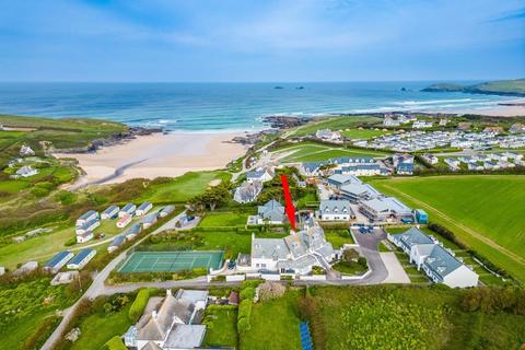 Treyarnon Bay, Nr. Padstow, Cornwall 3 bed maisonette for sale