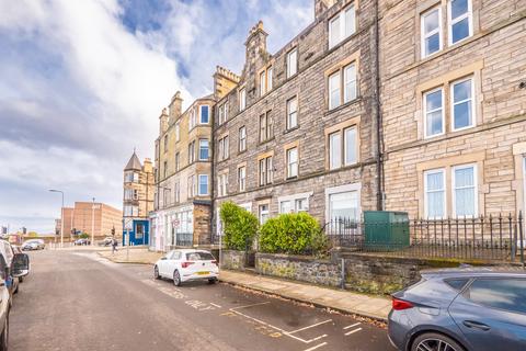 4/5 (2F2) Meadowbank Terrace... 1 bed flat for sale