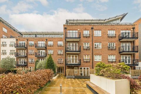 Royal Quarter, Kingston Upon Thames KT2 1 bed flat for sale