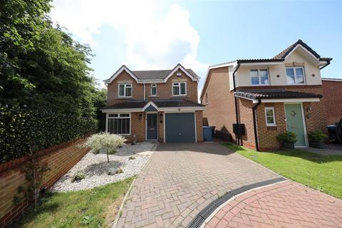 Bushey Park, Kingswood, Hull 4 bed detached house for sale