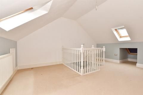 Fife Court, Cowes, Isle of Wight 3 bed townhouse for sale