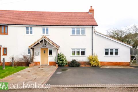 Common View, Bumbles Green, Nazeing 3 bed semi