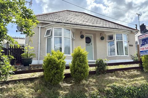 Rhydcymerau Road, Llanybydder 3 bed detached bungalow for sale