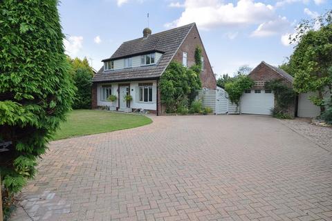 28 Mill Lane, Woodhall Spa 4 bed detached house for sale