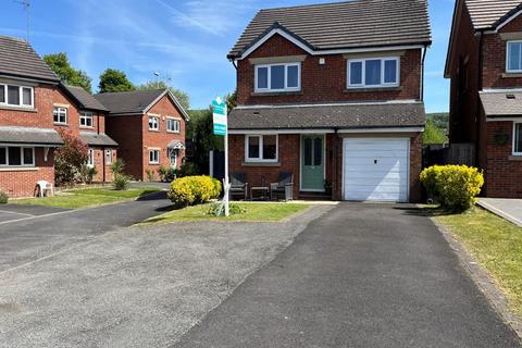 St Josephs Close, Oldham OL2 3 bed detached house for sale