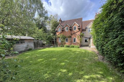 Lillesden Cottages, Hawkhurst, Kent... 4 bed semi