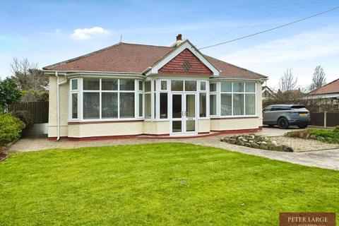 5 Pendyffryn Road, Rhyl, LL18 4RU 4 bed detached bungalow for sale