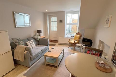 Victoria Road, Dartmouth 1 bed flat for sale