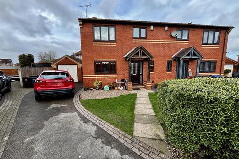 Pinfold Garth, Sherburn In Elmet... 3 bed semi