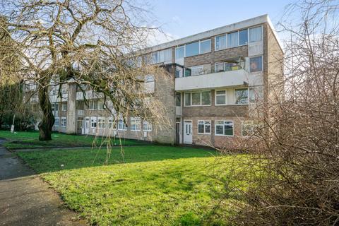 Sycamore Avenue, Chandler's Ford... 2 bed flat for sale